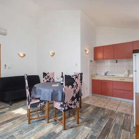 Doris * Supetarska Draga