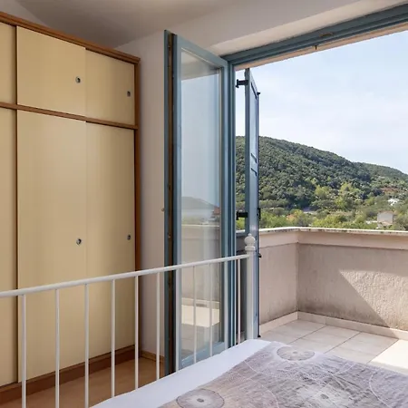 Doris Apartment Supetarska Draga