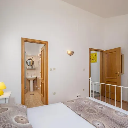 Doris * Supetarska Draga