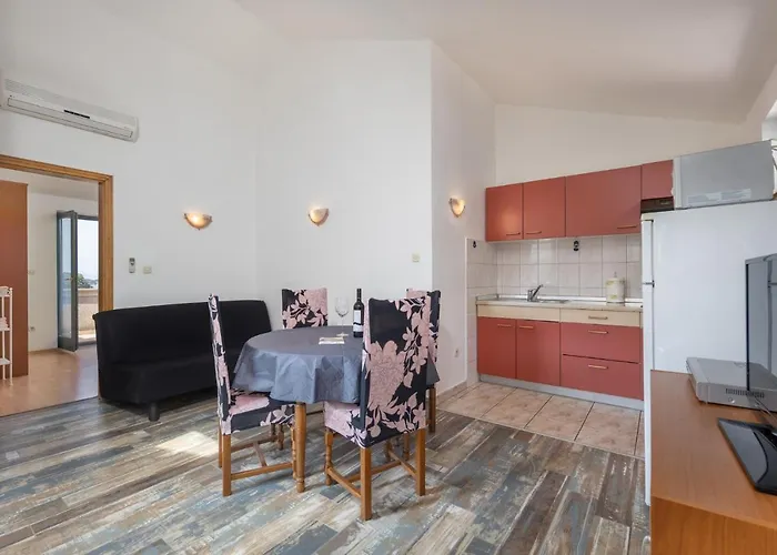 Doris * Supetarska Draga